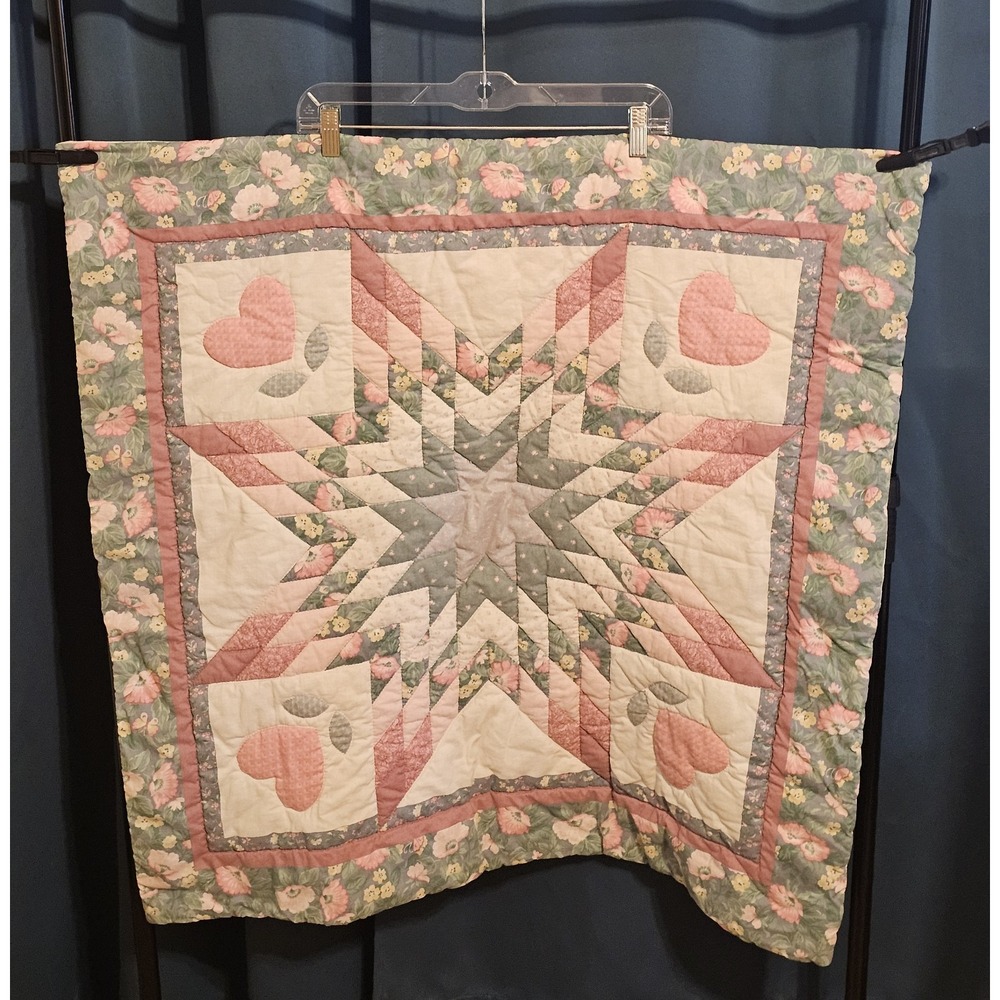 Vintage Handmade Patchwork Pink Green Heart Quilt Wall Hanging 32"x32"